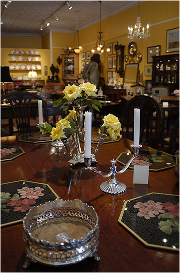 English Accent Antiques